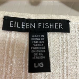 Eileen fisher comfy never worn top size large🌸